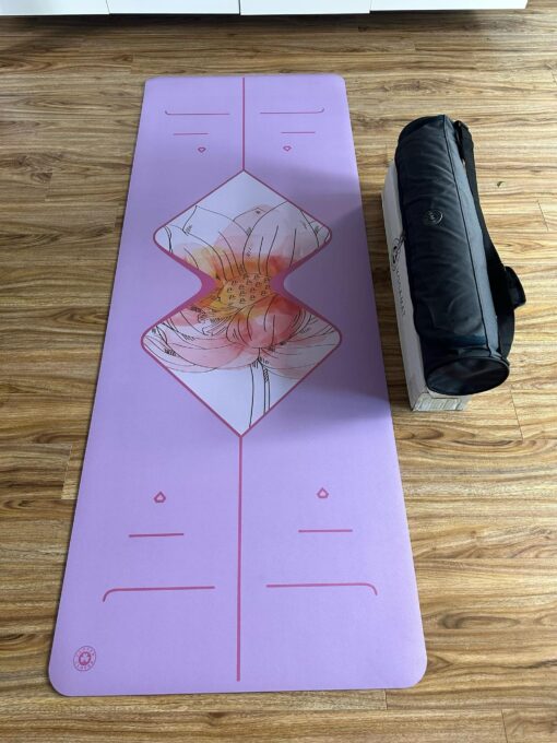 thảm clover họa tiết